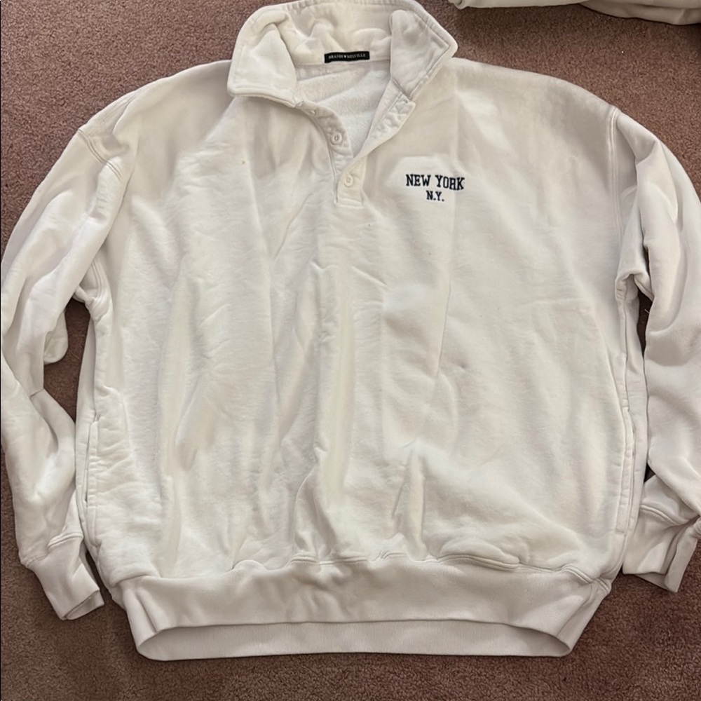 Brandy Melville White Zip Up Sweater with New York N.Y. Design